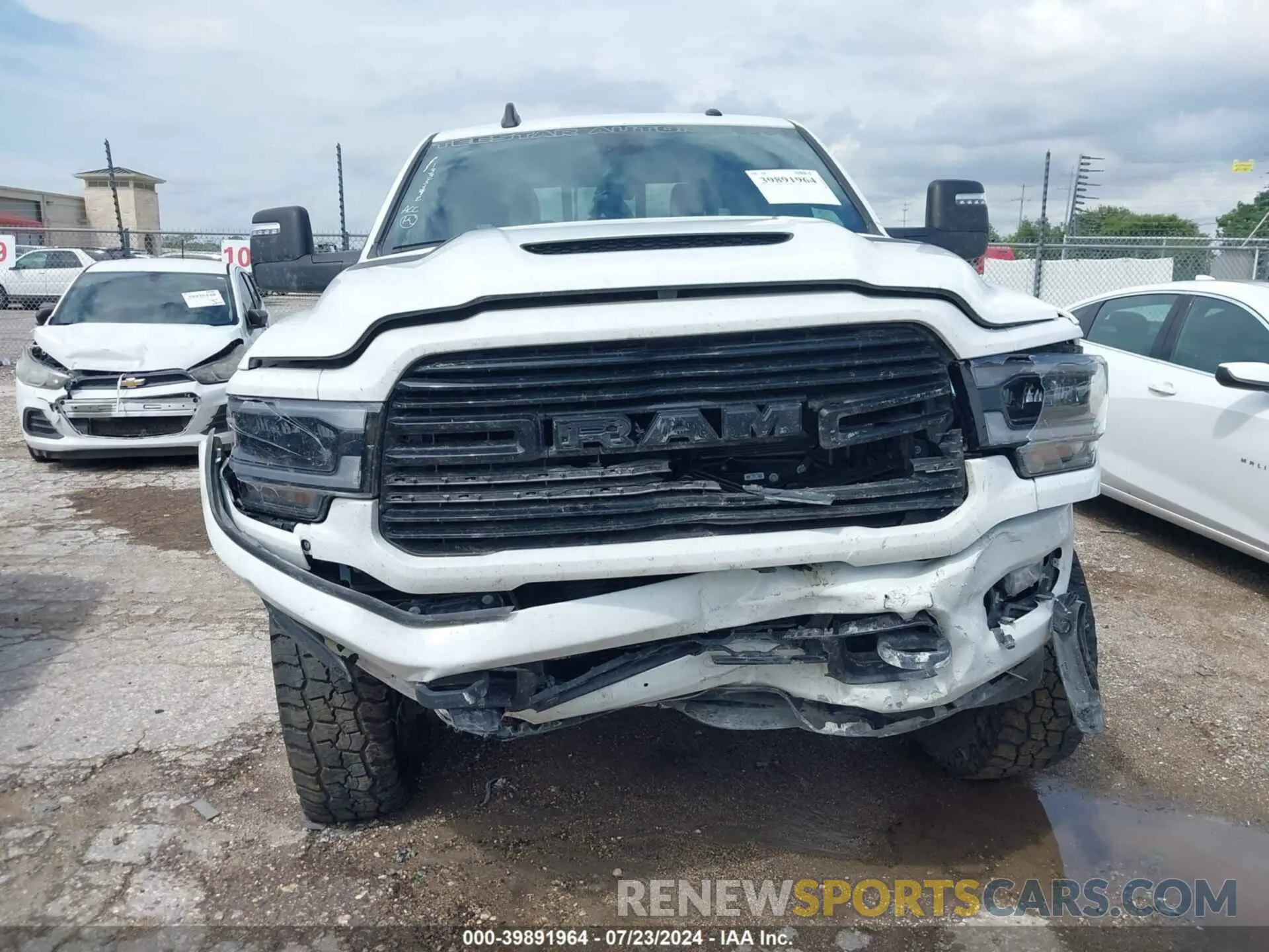 12 fotografías del automóvil dañado 3C6UR5FL3PG553812 RAM 2500 2023