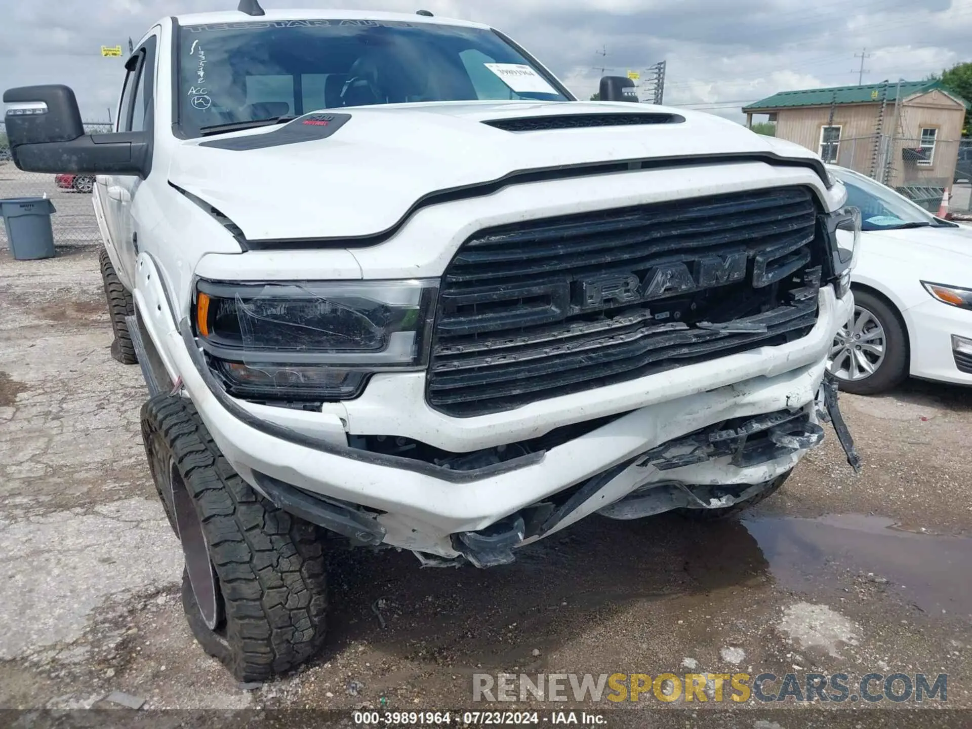 6 fotografías del automóvil dañado 3C6UR5FL3PG553812 RAM 2500 2023