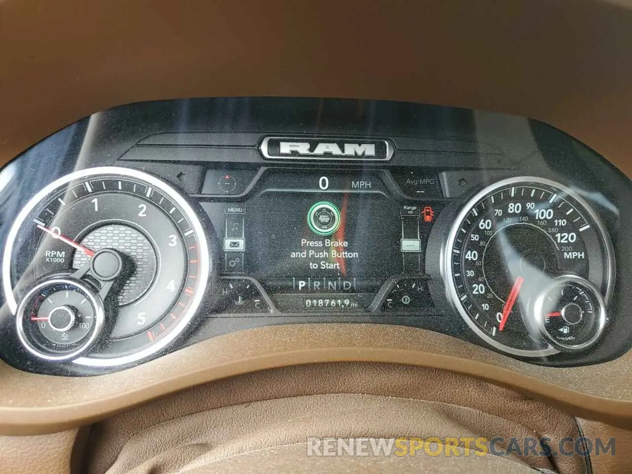 9 fotografías del automóvil dañado 3C6UR5FL6PG517239 RAM 2500 2023