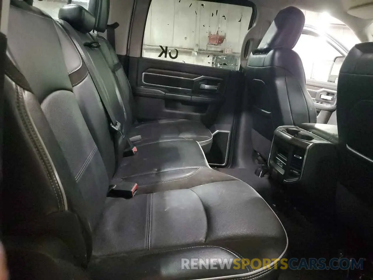 10 fotografías del automóvil dañado 3C6UR5FLXPG632054 RAM 2500 2023