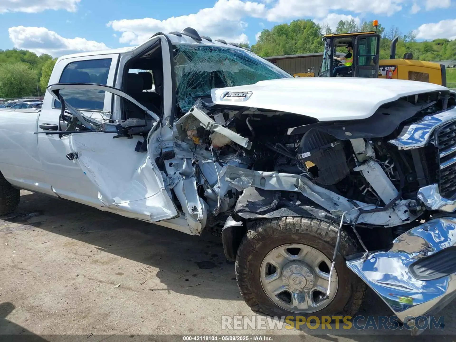 6 fotografías del automóvil dañado 3C6UR5HJ9PG564714 RAM 2500 2023