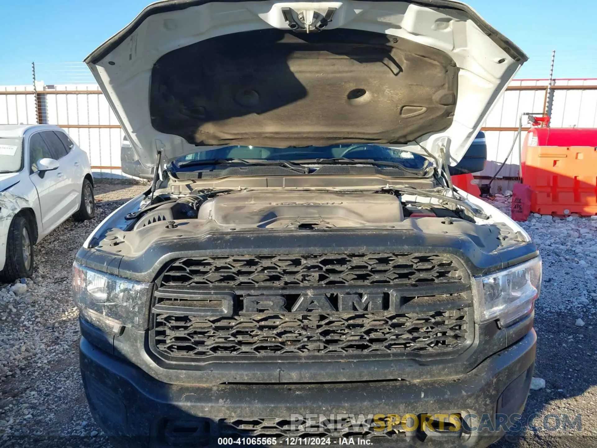 10 fotografías del automóvil dañado 3C6UR5HL4PG506690 RAM 2500 2023