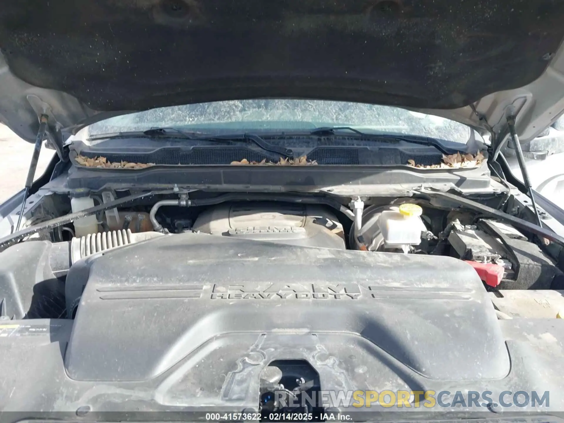 10 fotografías del automóvil dañado 3C6UR5JJXPG586831 RAM 2500 2023