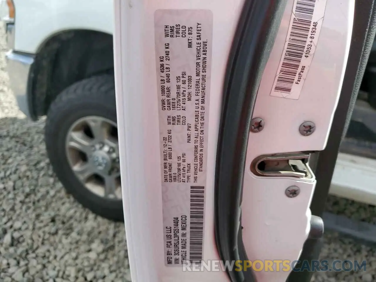 12 fotografías del automóvil dañado 3C6UR5JL3PG514404 RAM 2500 2023