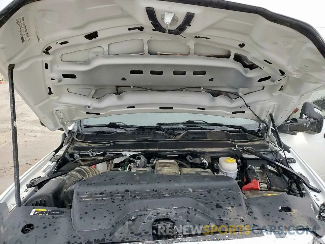 11 fotografías del automóvil dañado 3C6UR5JL3PG576451 RAM 2500 2023