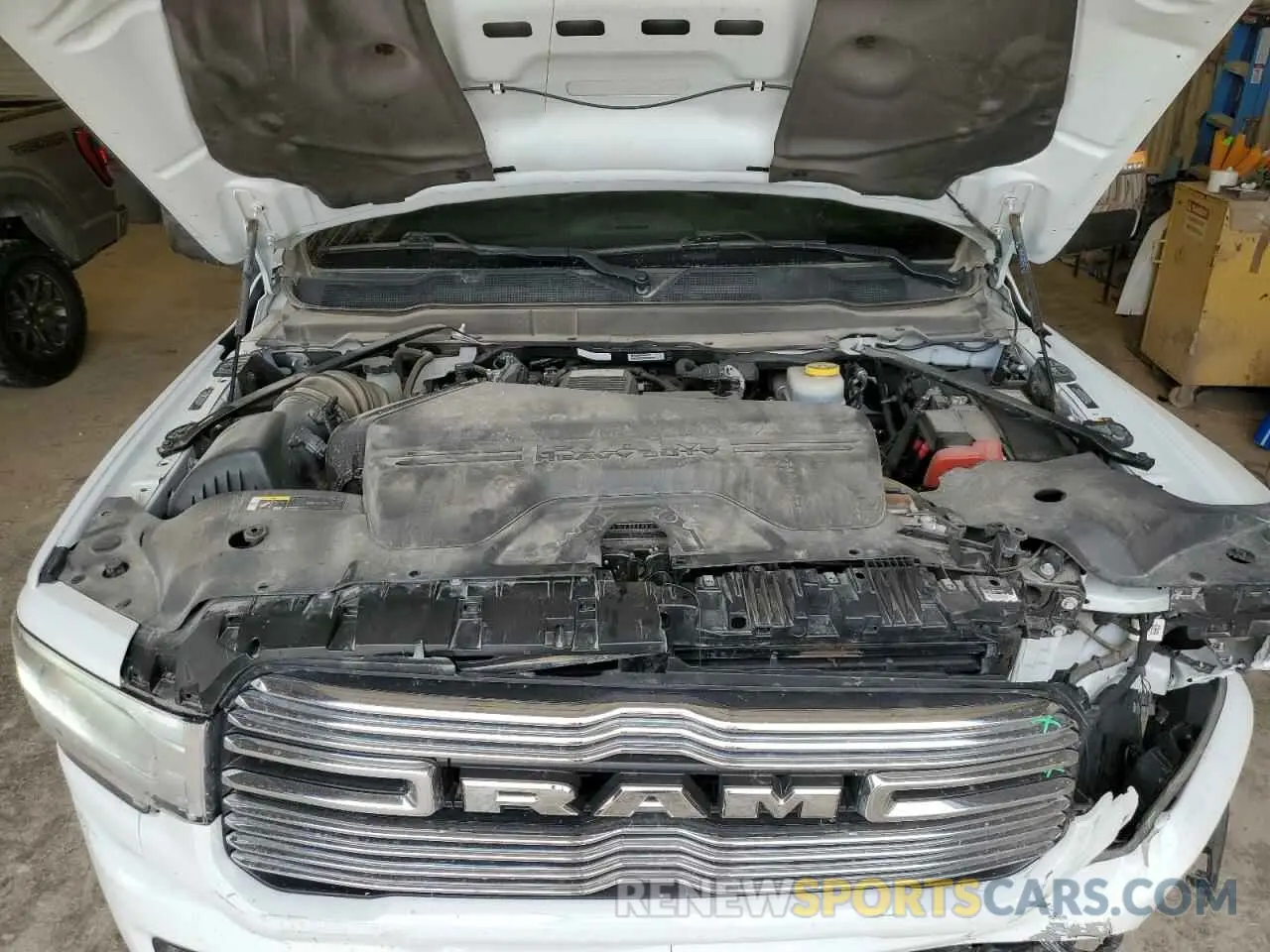 11 fotografías del automóvil dañado 3C6UR5KL4PG549631 RAM 2500 2023