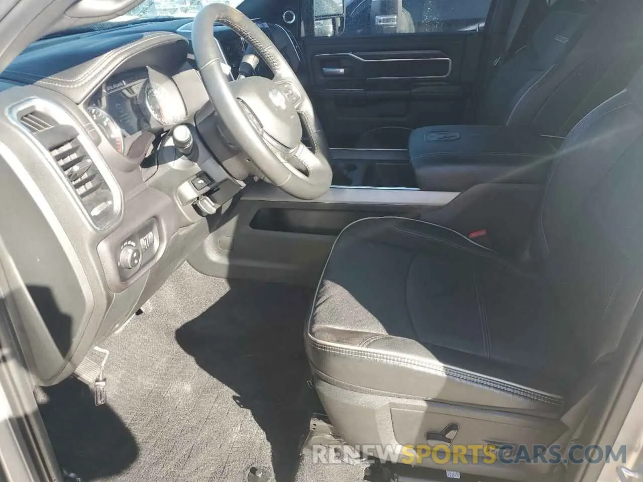7 fotografías del automóvil dañado 3C6UR5NL0PG600540 RAM 2500 2023
