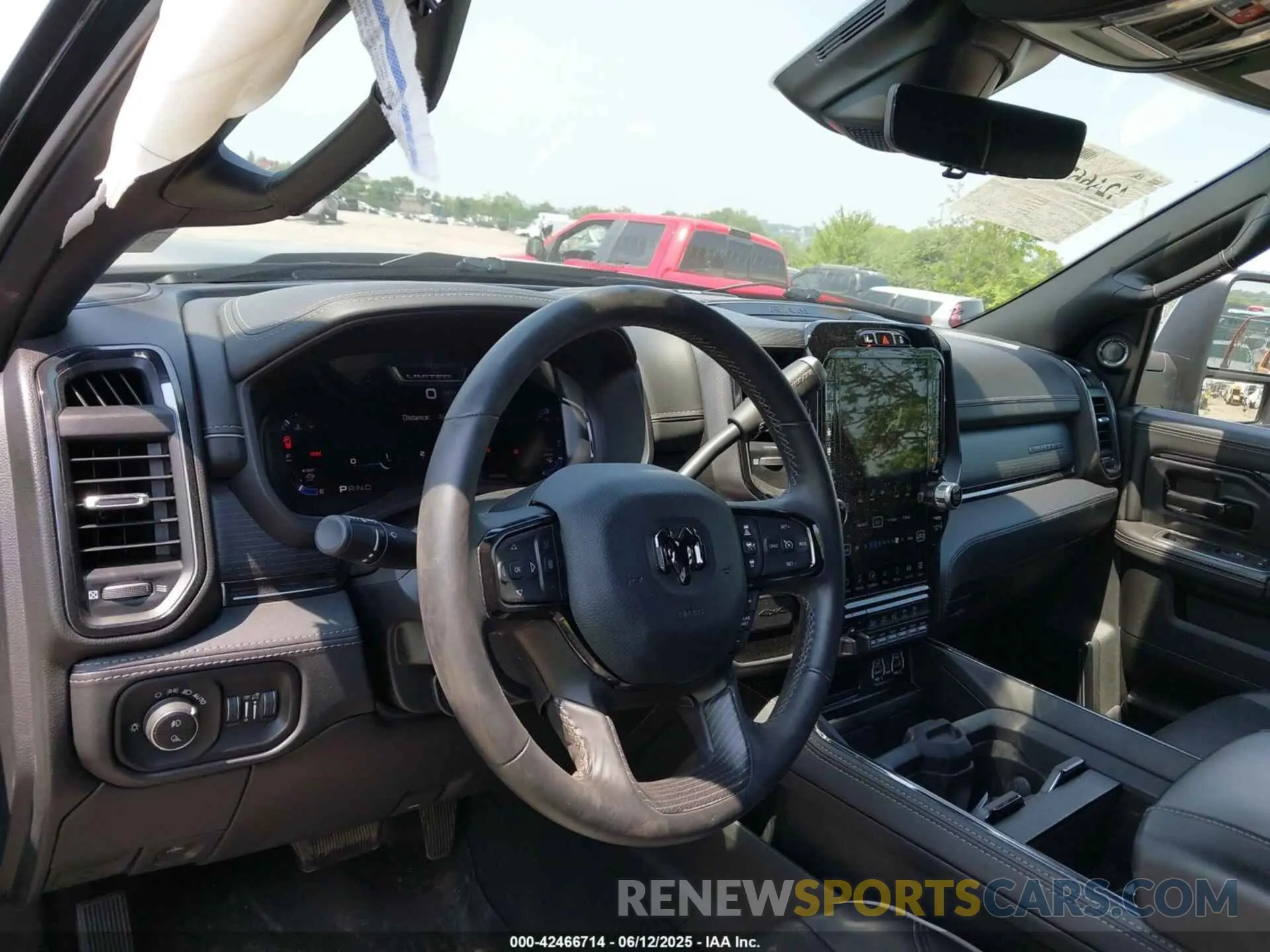 17 fotografías del automóvil dañado 3C6UR5TLXPG563595 RAM 2500 2023