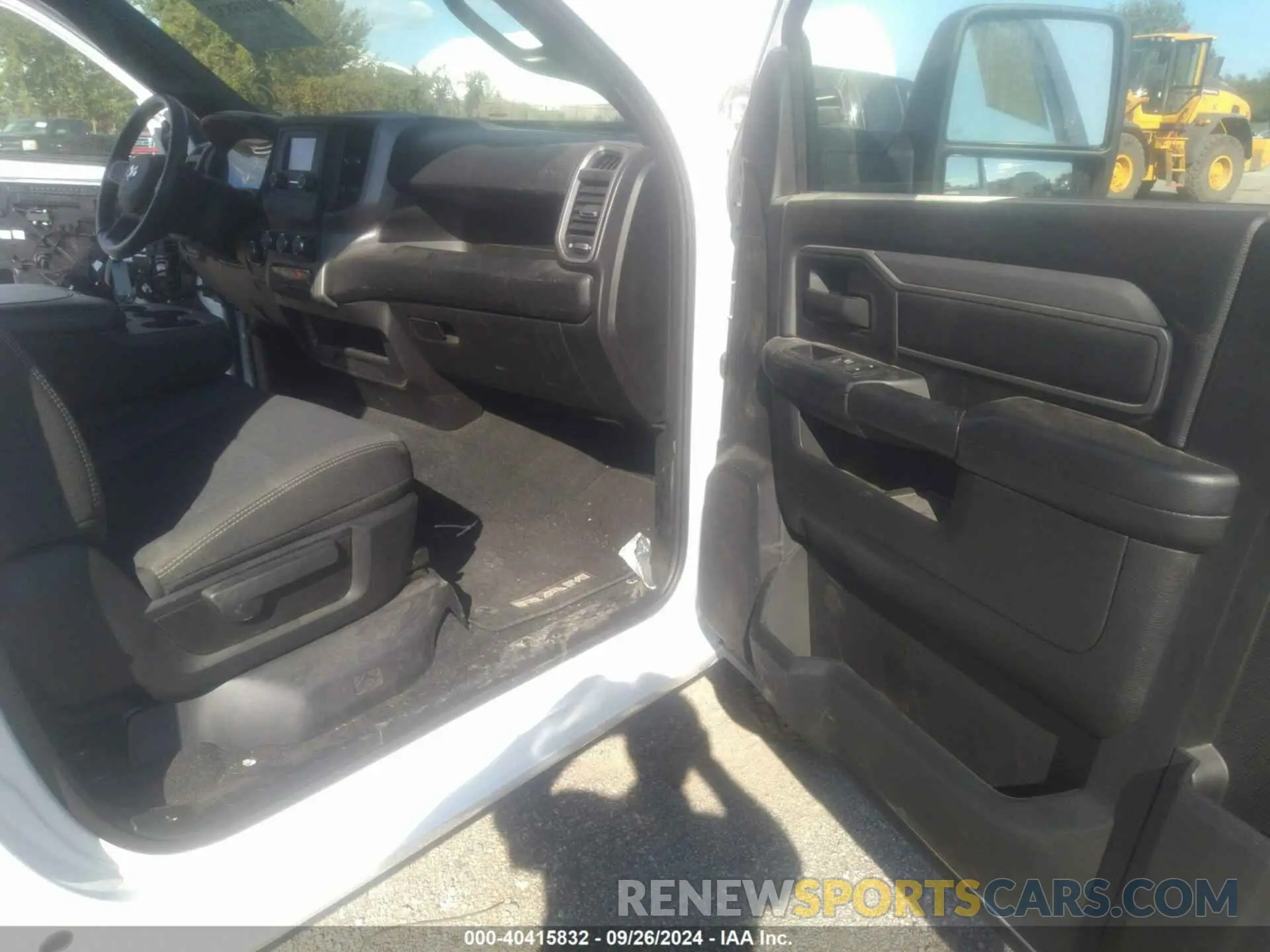 12 fotografías del automóvil dañado 3C6MR4AJ8RG248941 RAM 2500 2024