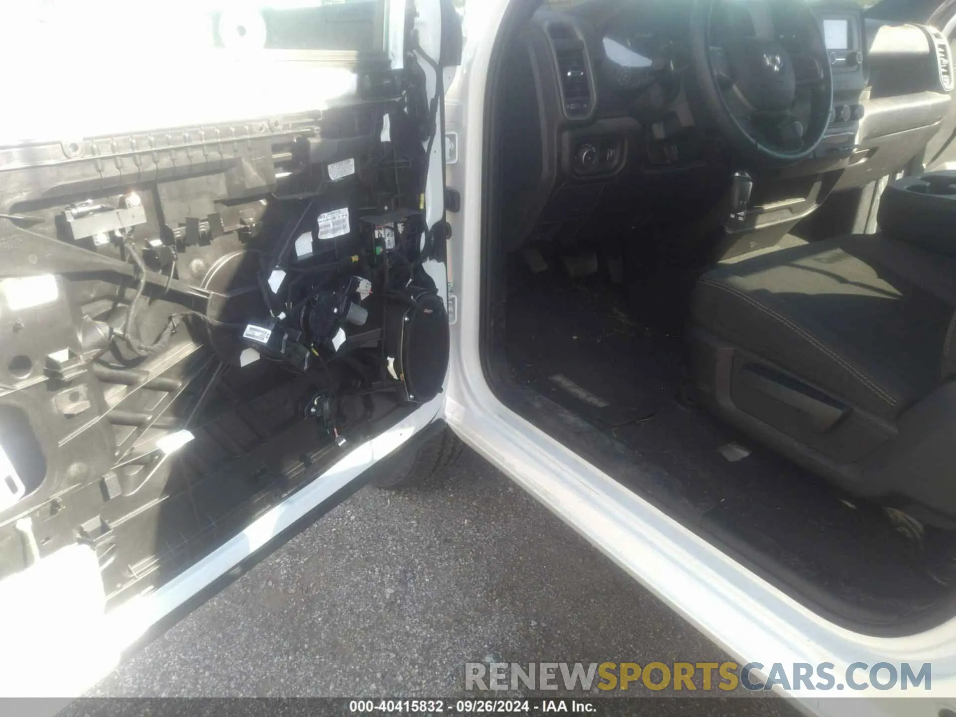 18 fotografías del automóvil dañado 3C6MR4AJ8RG248941 RAM 2500 2024