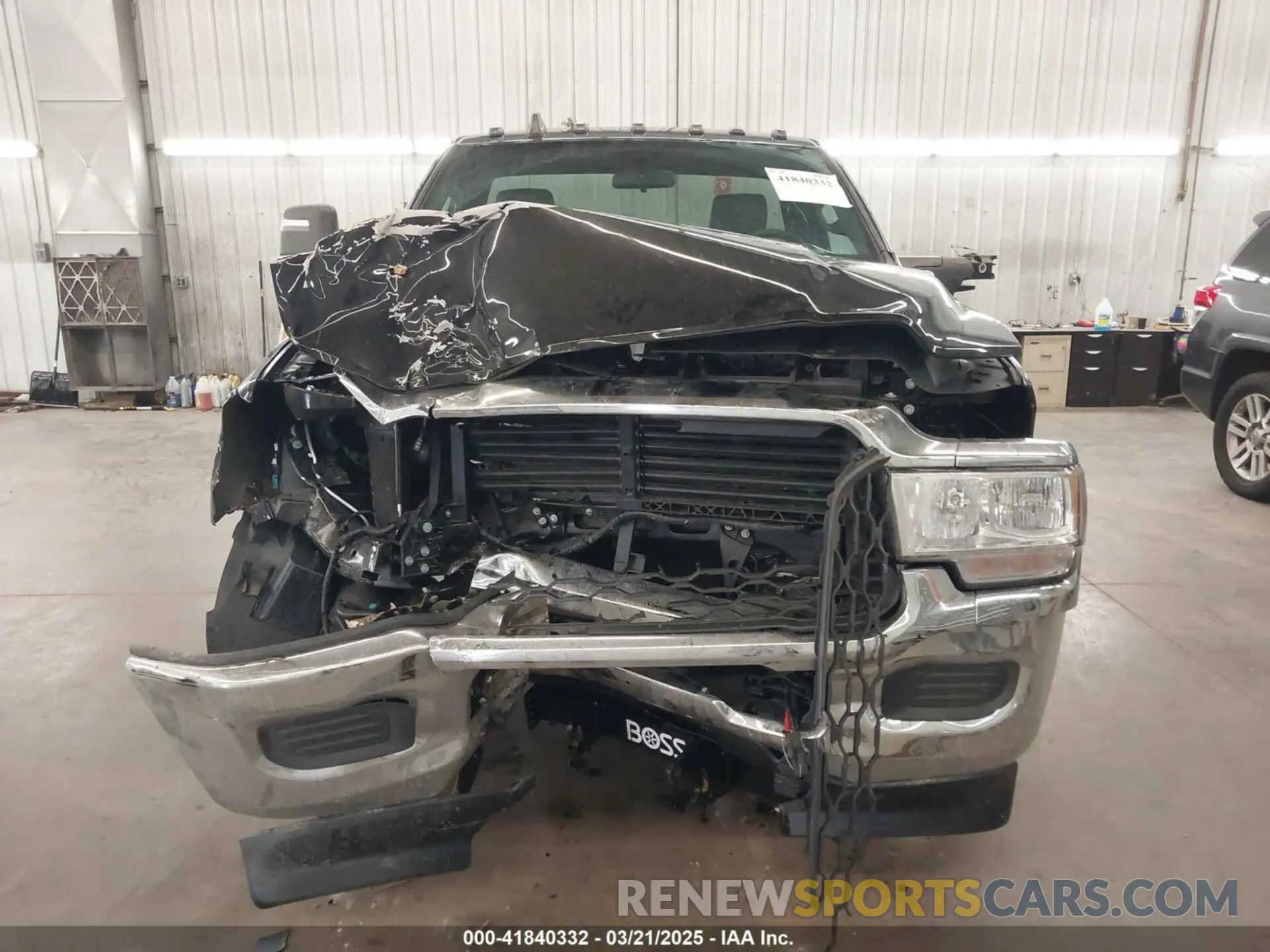 13 fotografías del automóvil dañado 3C6MR5AJ8RG298602 RAM 2500 2024