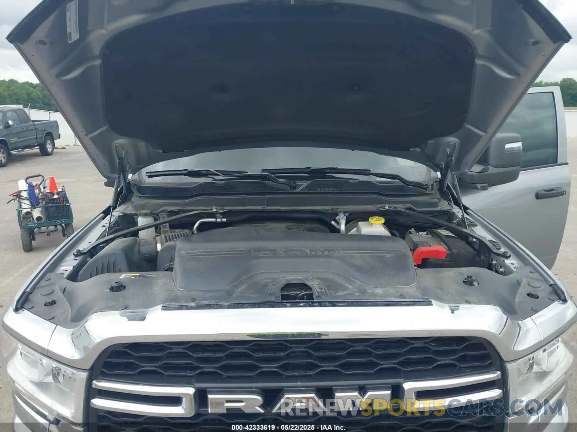 10 fotografías del automóvil dañado 3C6UR5CJ3RG266850 RAM 2500 2024