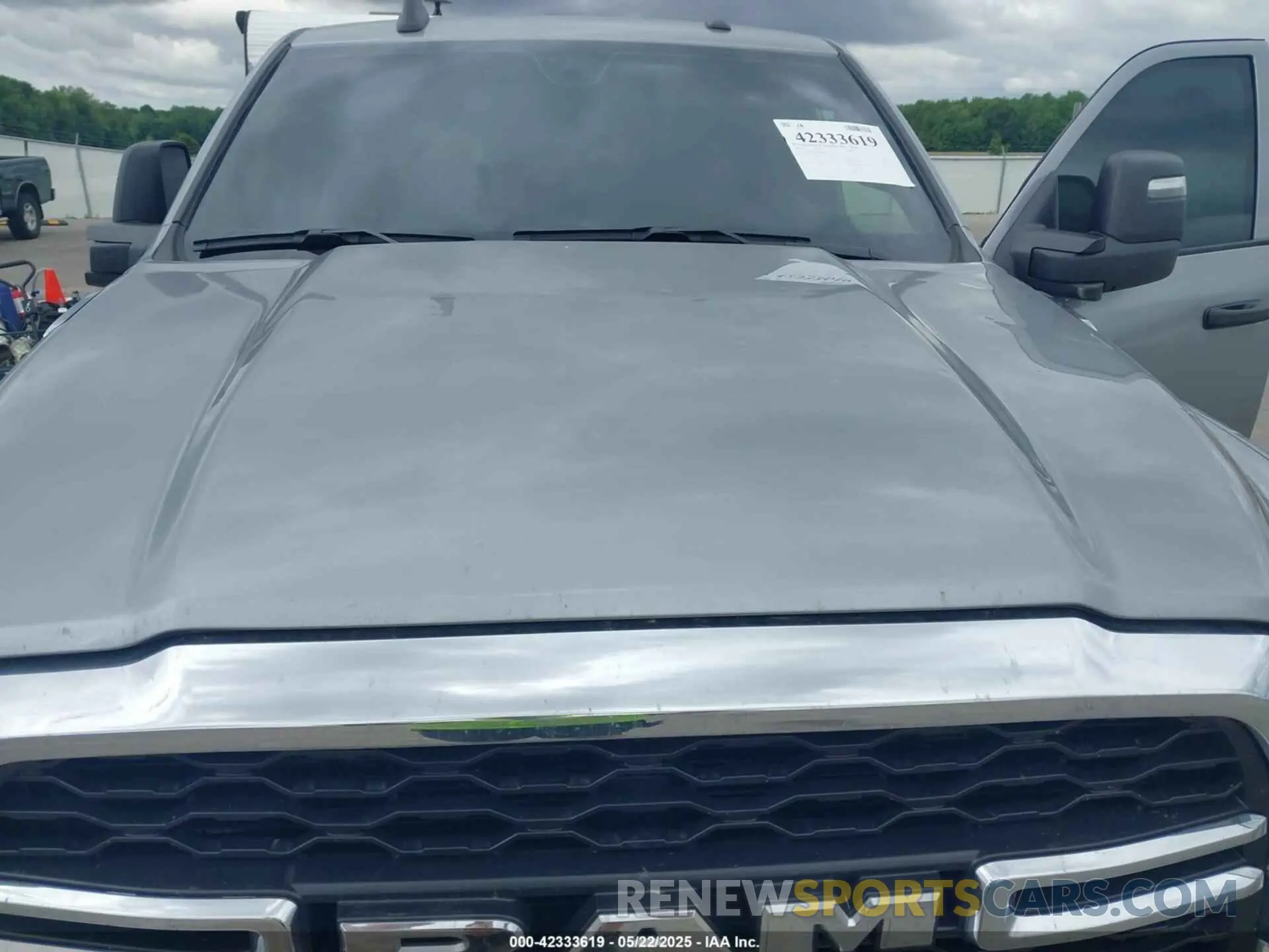 6 fotografías del automóvil dañado 3C6UR5CJ3RG266850 RAM 2500 2024