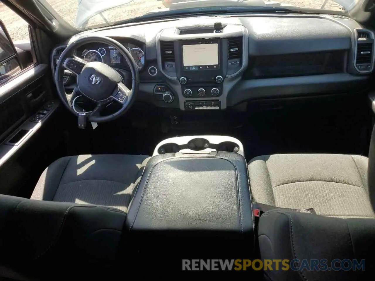 8 fotografías del automóvil dañado 3C6UR5CJ7RG135954 RAM 2500 2024