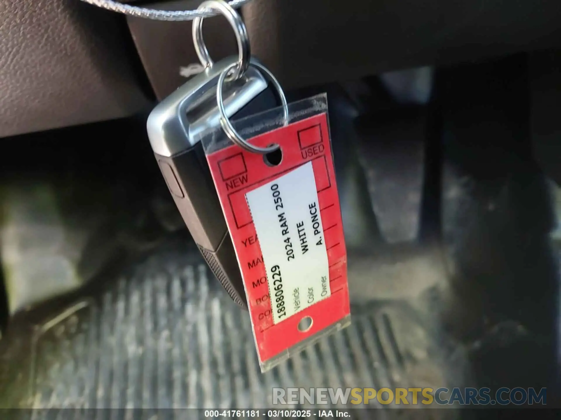 11 fotografías del automóvil dañado 3C6UR5CJ7RG264311 RAM 2500 2024