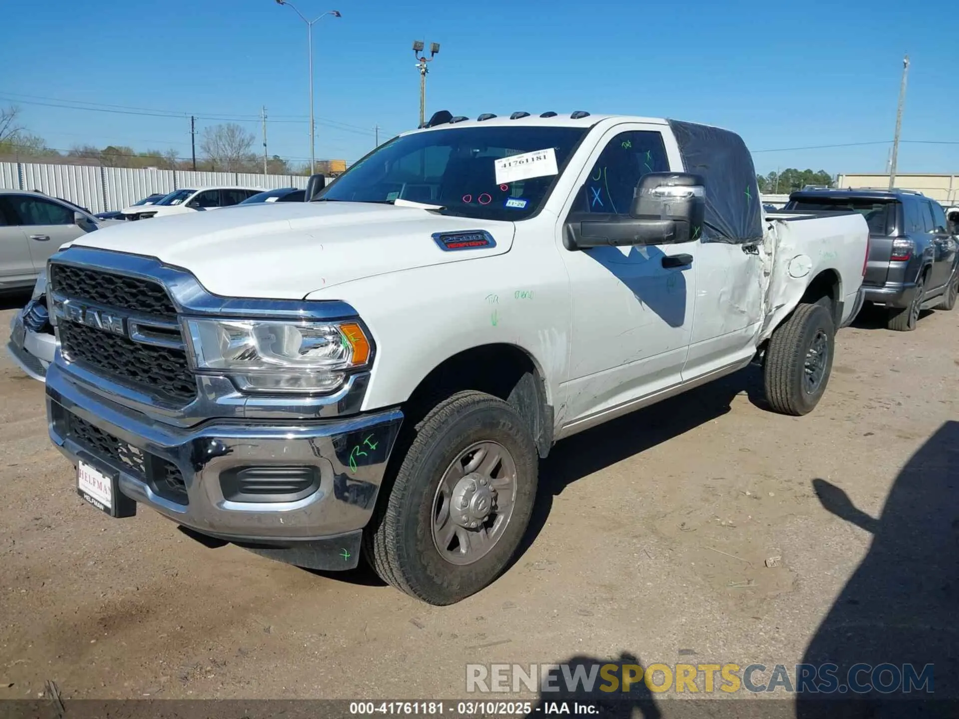 2 fotografías del automóvil dañado 3C6UR5CJ7RG264311 RAM 2500 2024