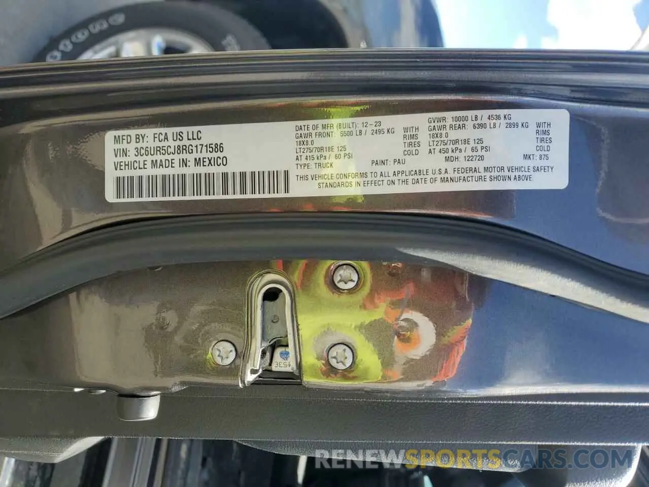 12 fotografías del automóvil dañado 3C6UR5CJ8RG171586 RAM 2500 2024