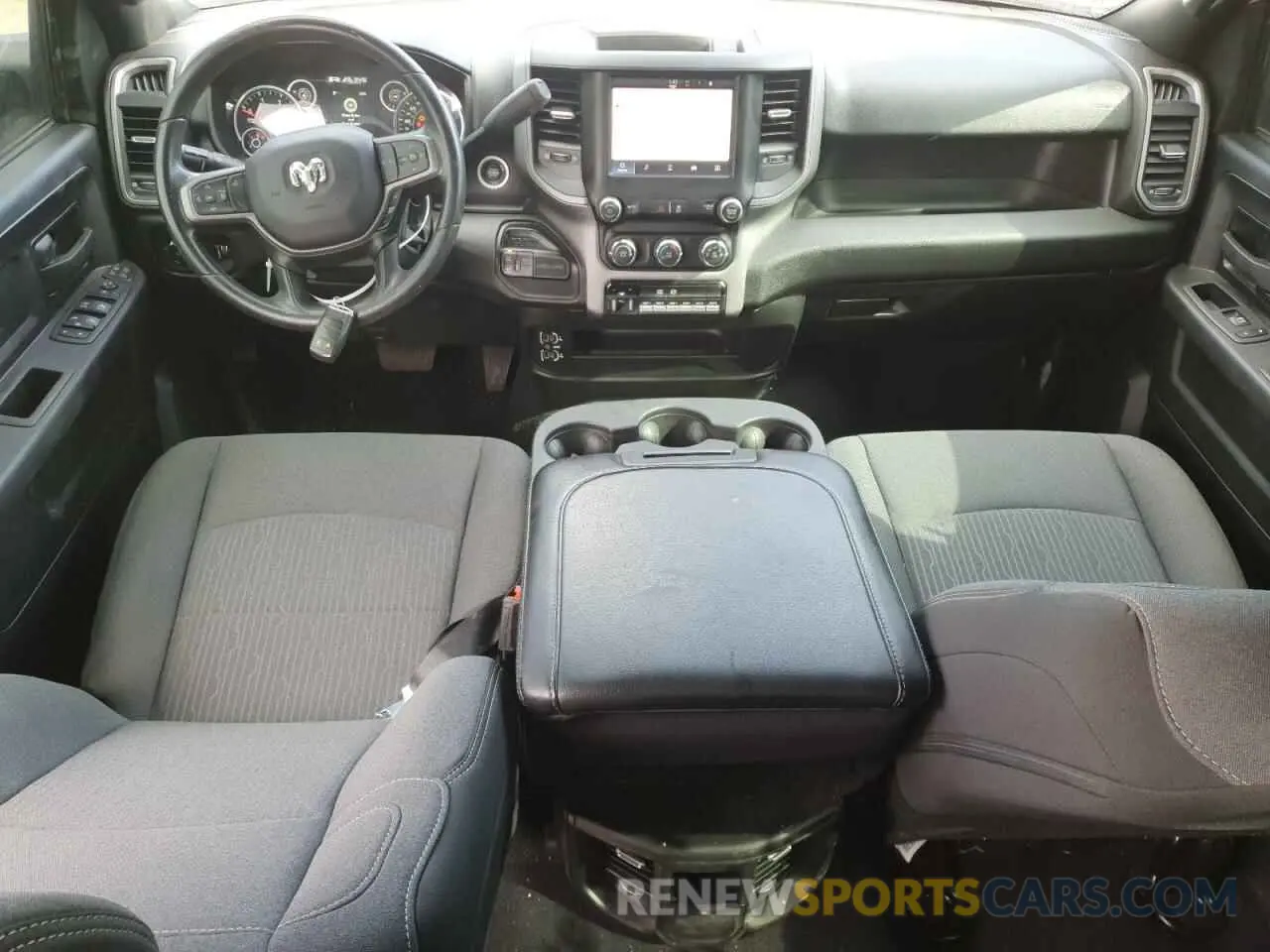 8 fotografías del automóvil dañado 3C6UR5CL7RG216115 RAM 2500 2024