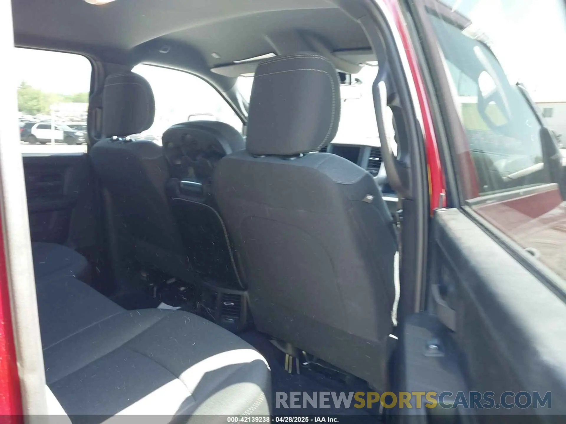 8 fotografías del automóvil dañado 3C6UR5CL7RG363146 RAM 2500 2024