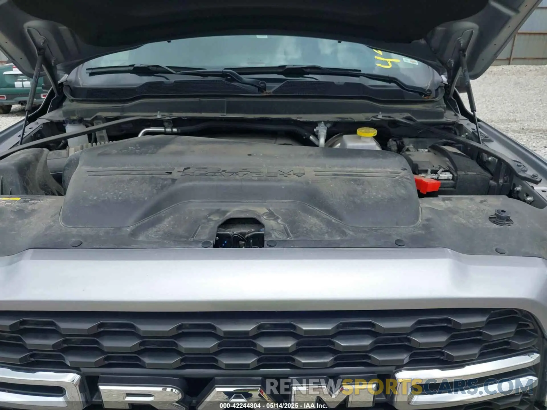 10 fotografías del automóvil dañado 3C6UR5DJ1RG186140 RAM 2500 2024