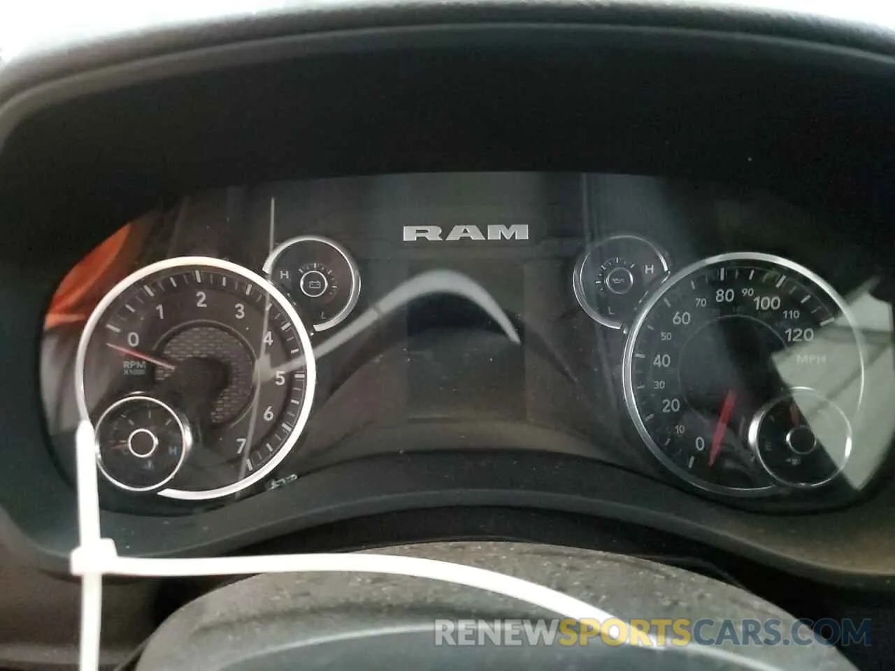 9 fotografías del automóvil dañado 3C6UR5DJ2RG418096 RAM 2500 2024