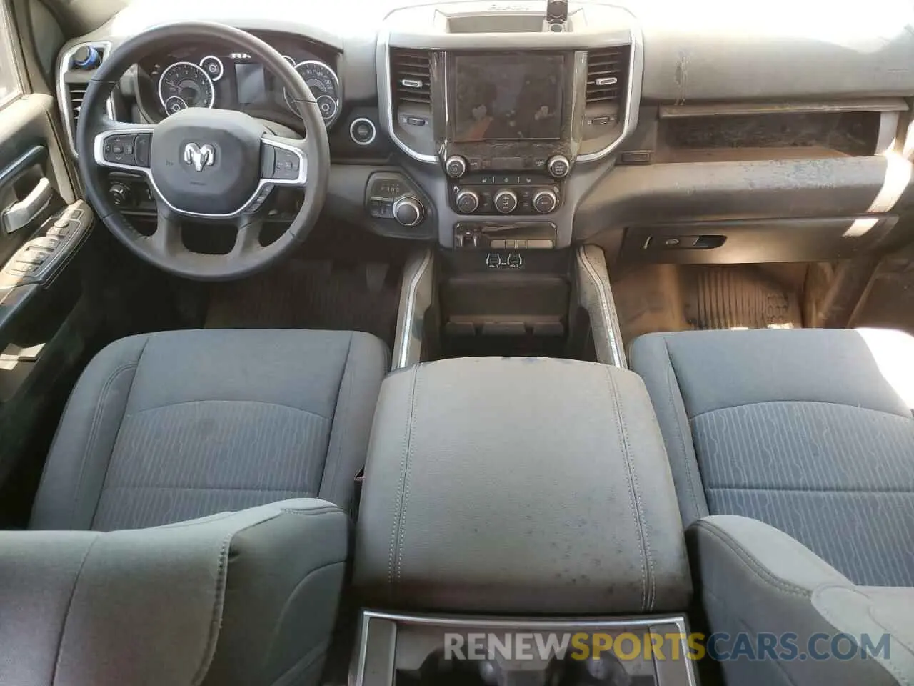 8 fotografías del automóvil dañado 3C6UR5DJ6RG175800 RAM 2500 2024