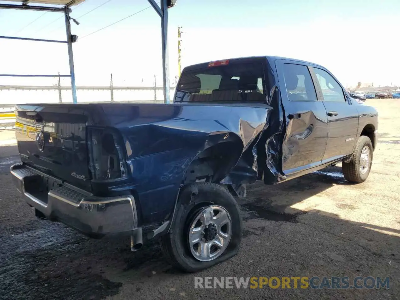 3 fotografías del automóvil dañado 3C6UR5DJ6RG342608 RAM 2500 2024
