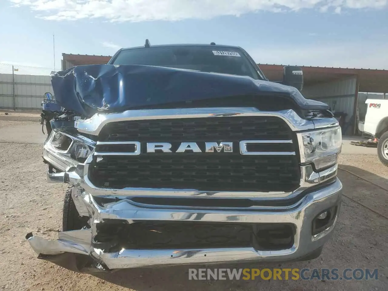 5 fotografías del automóvil dañado 3C6UR5DJ6RG342933 RAM 2500 2024