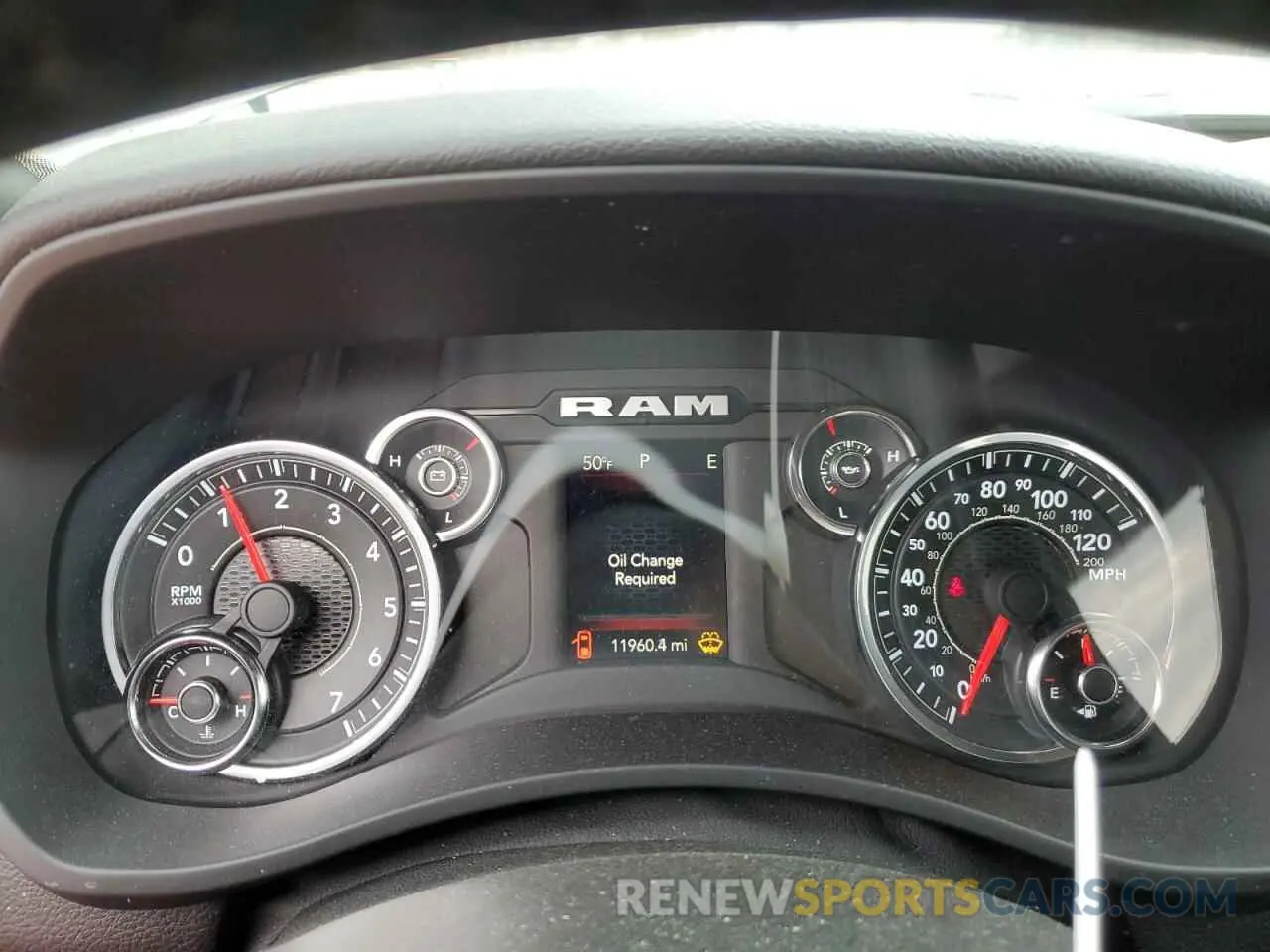 9 fotografías del automóvil dañado 3C6UR5DJ9RG342070 RAM 2500 2024