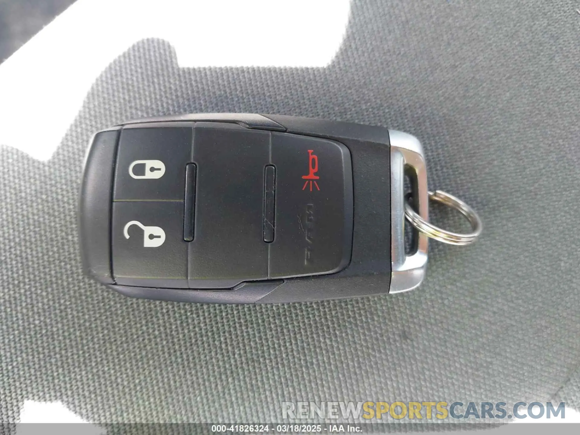 11 fotografías del automóvil dañado 3C6UR5DJ9RG373903 RAM 2500 2024