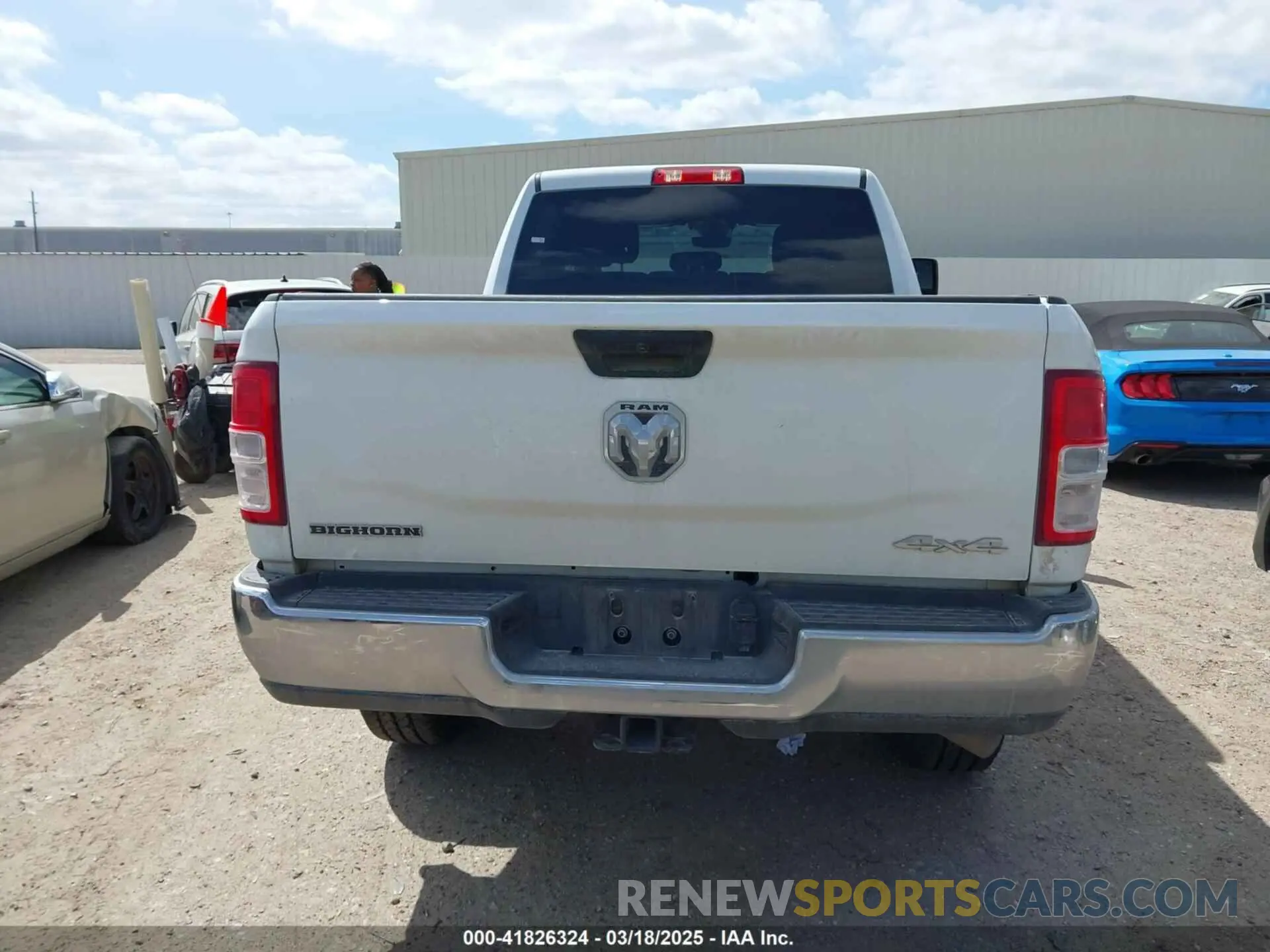 16 fotografías del automóvil dañado 3C6UR5DJ9RG373903 RAM 2500 2024