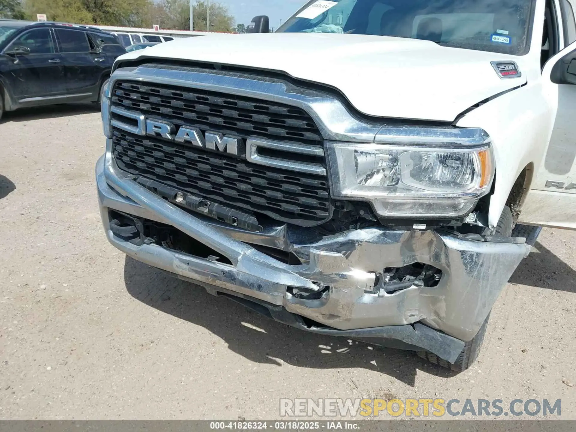 6 fotografías del automóvil dañado 3C6UR5DJ9RG373903 RAM 2500 2024