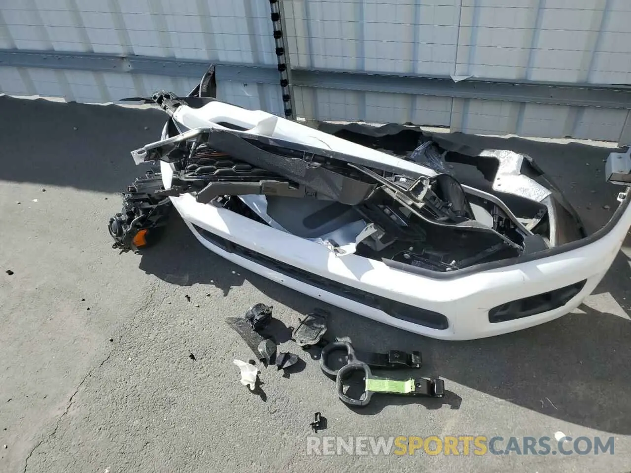 12 fotografías del automóvil dañado 3C6UR5DJXRG382898 RAM 2500 2024
