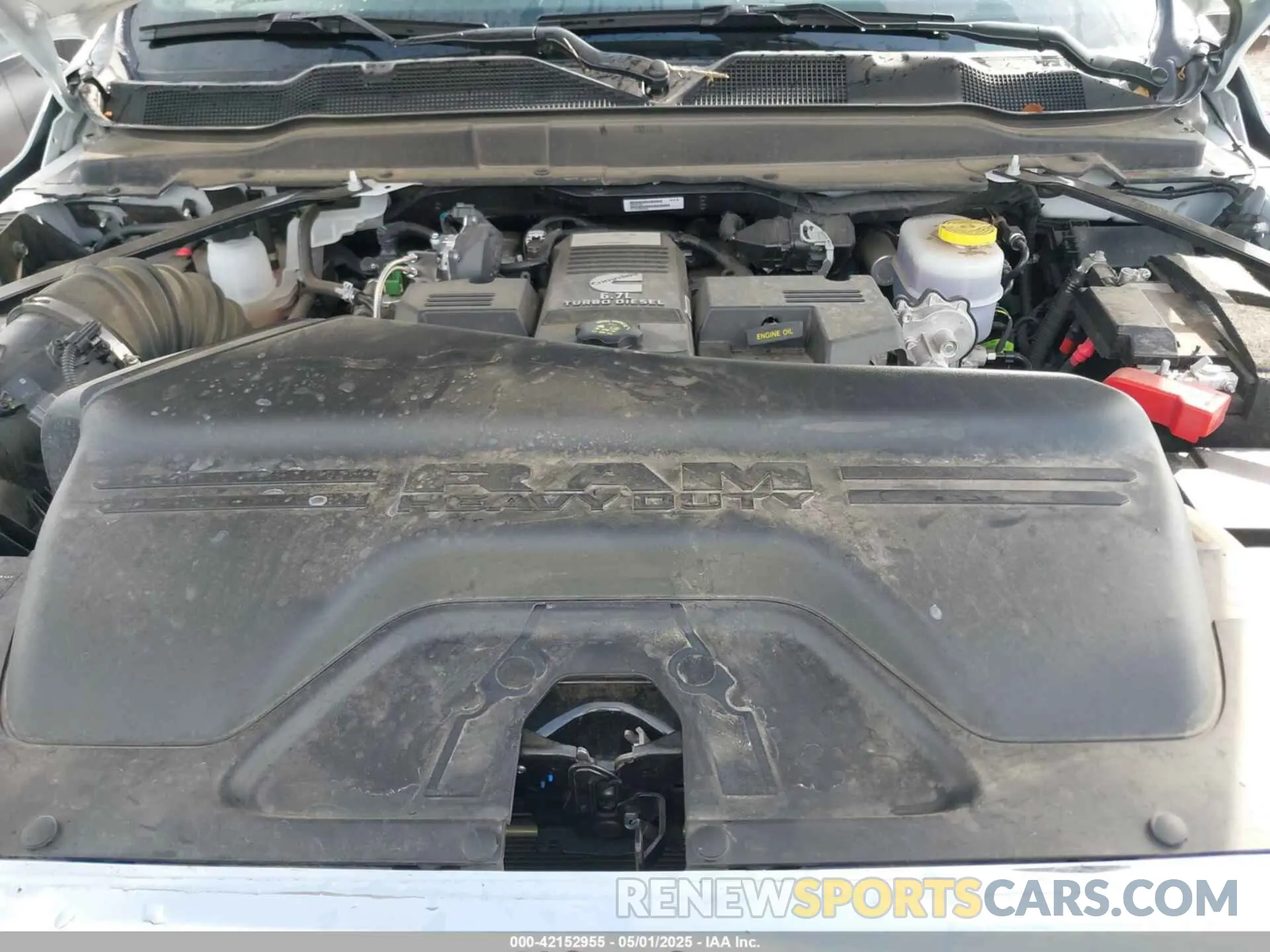 10 fotografías del automóvil dañado 3C6UR5DL0RG339978 RAM 2500 2024