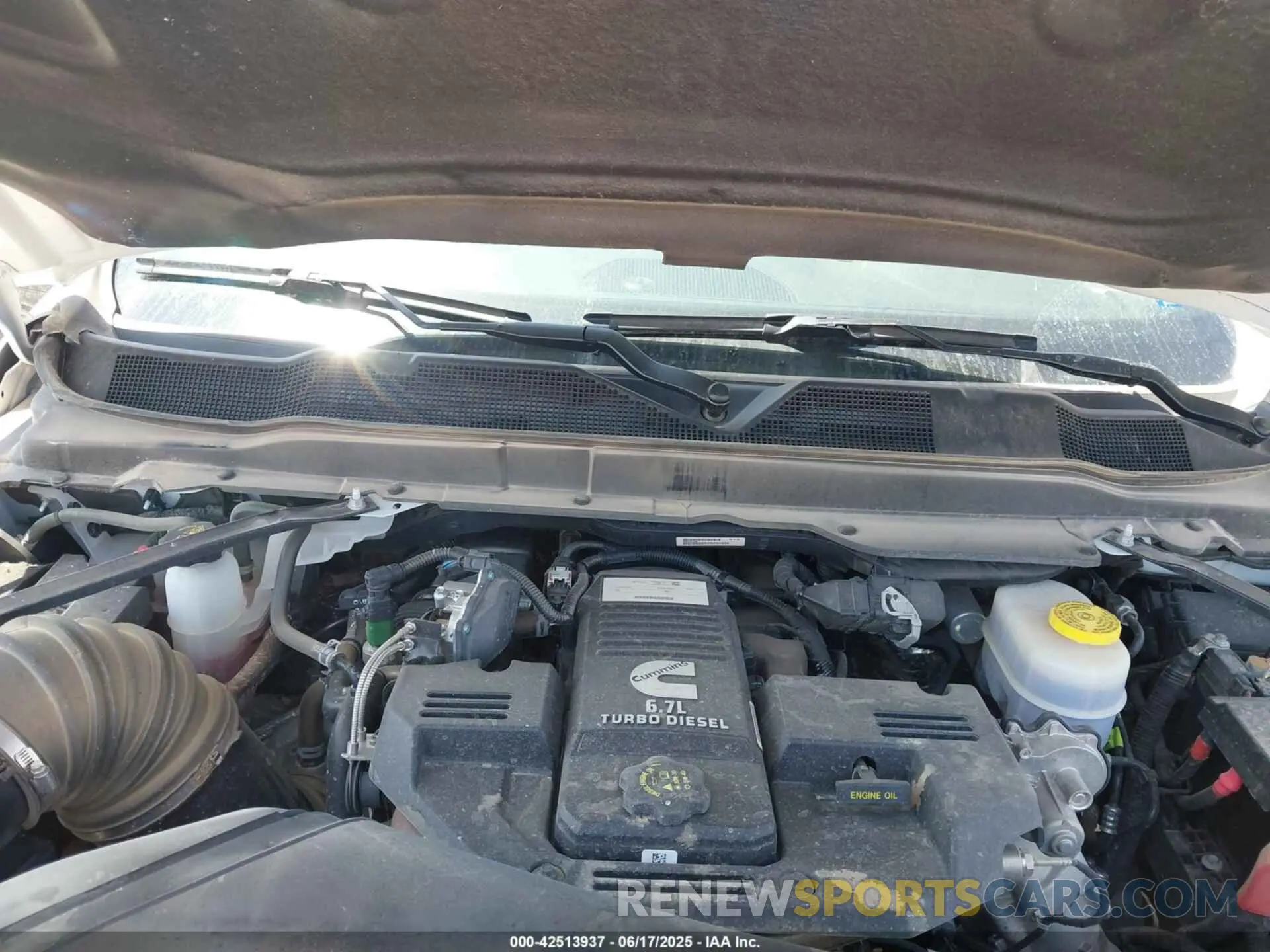 10 fotografías del automóvil dañado 3C6UR5DL2RG339979 RAM 2500 2024