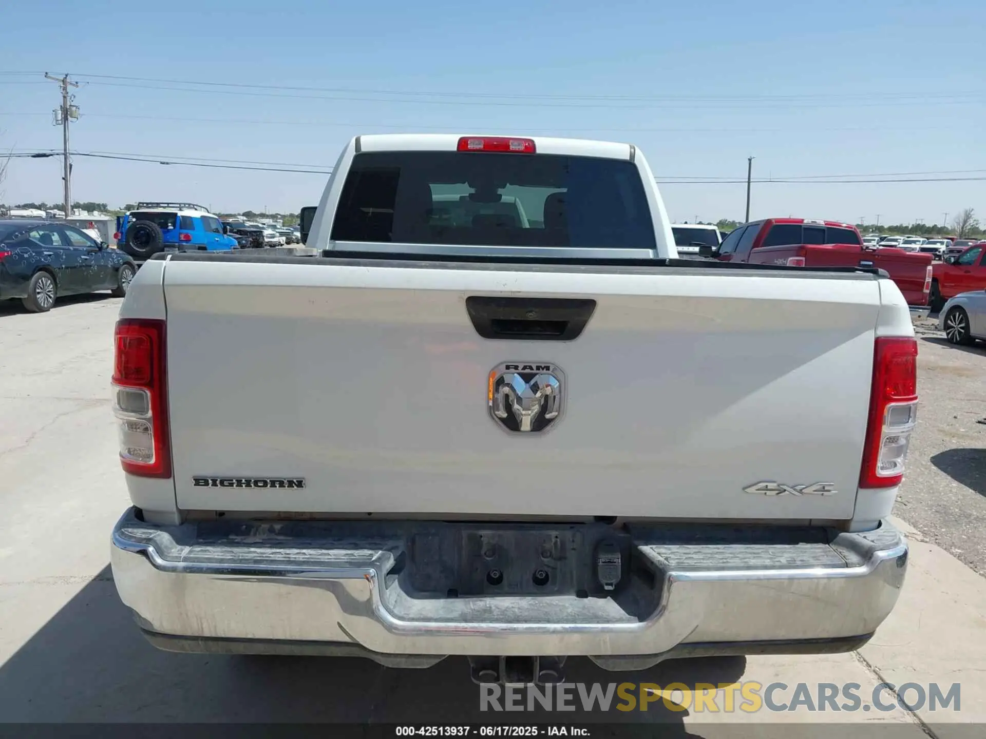 16 fotografías del automóvil dañado 3C6UR5DL2RG339979 RAM 2500 2024