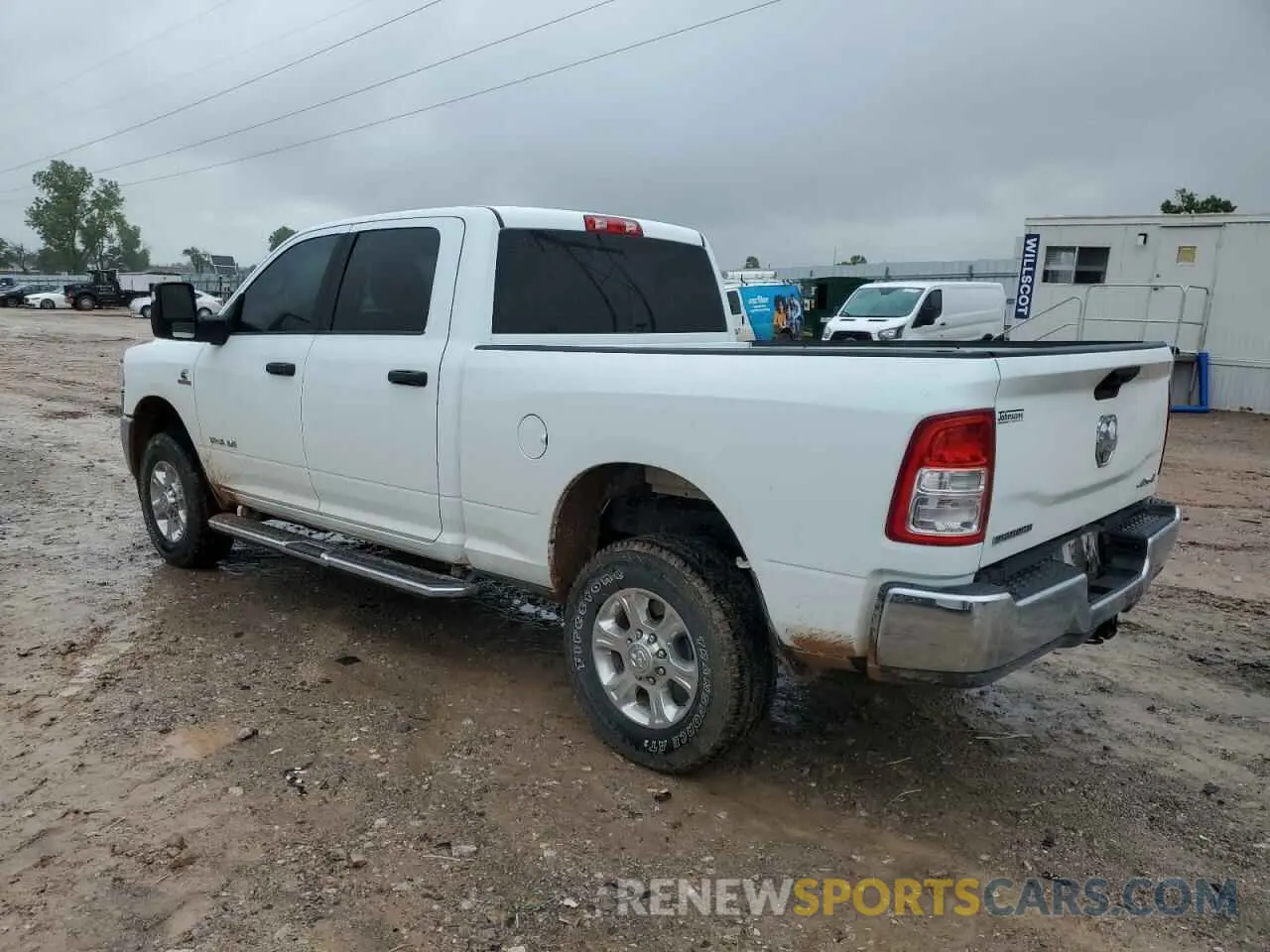 2 fotografías del automóvil dañado 3C6UR5DL4RG384549 RAM 2500 2024