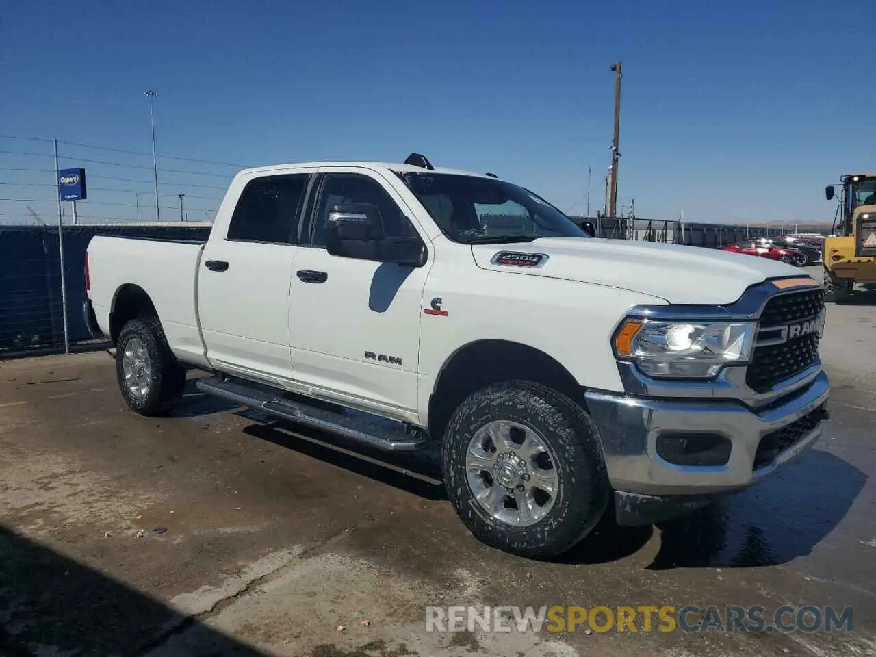 4 fotografías del automóvil dañado 3C6UR5DL5RG100958 RAM 2500 2024