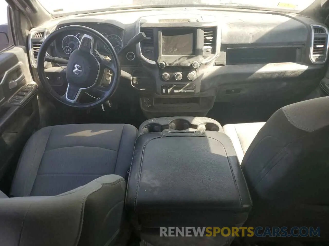 8 fotografías del automóvil dañado 3C6UR5DL5RG100958 RAM 2500 2024