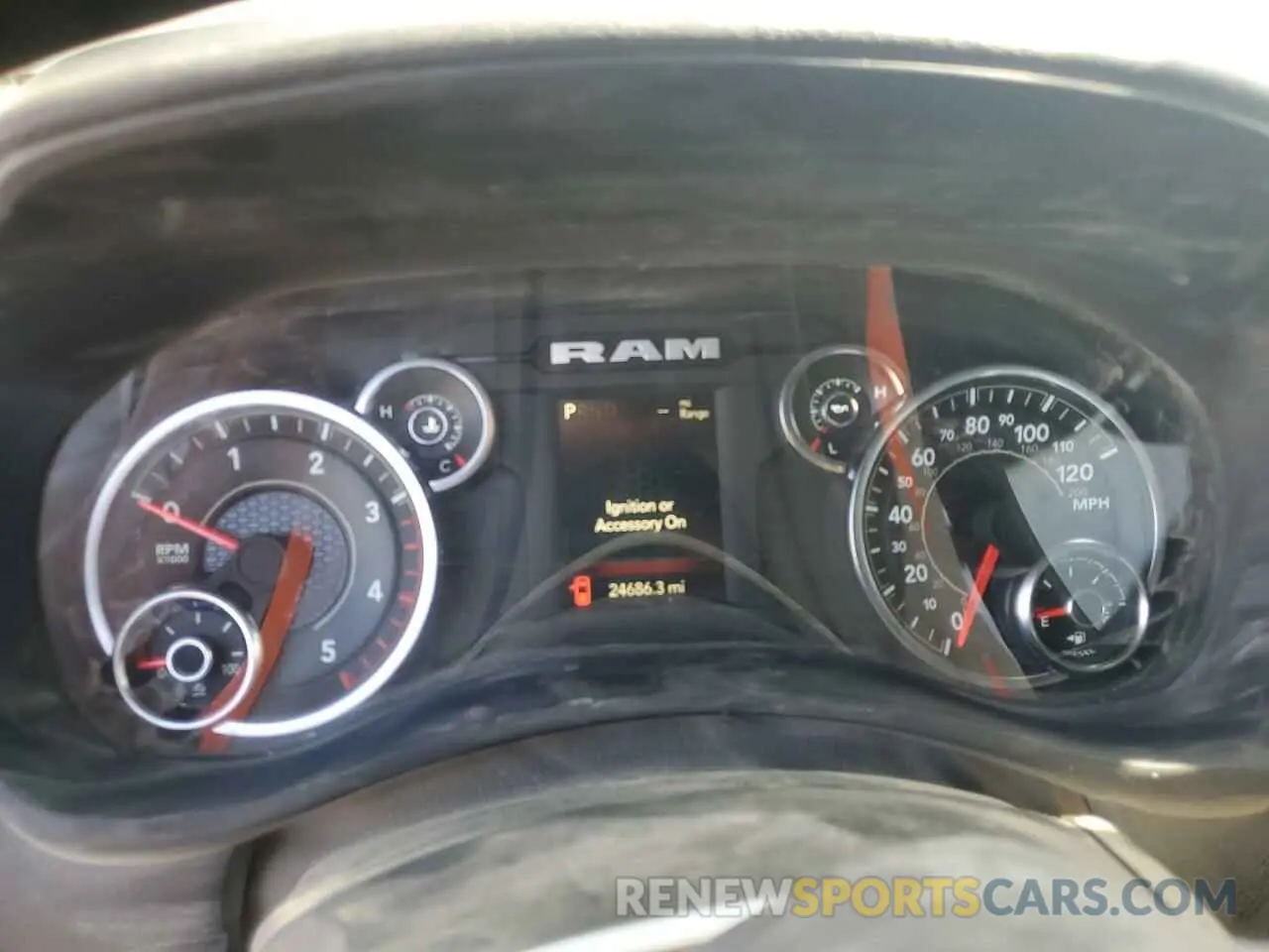 9 fotografías del automóvil dañado 3C6UR5DL5RG100958 RAM 2500 2024
