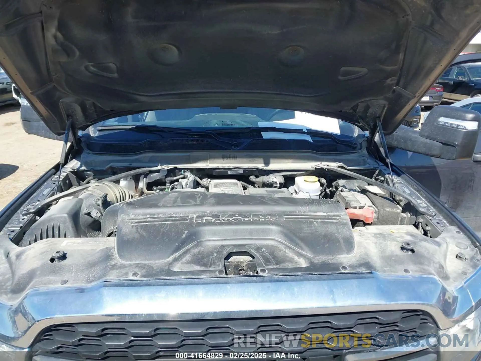 10 fotografías del automóvil dañado 3C6UR5DL5RG266610 RAM 2500 2024