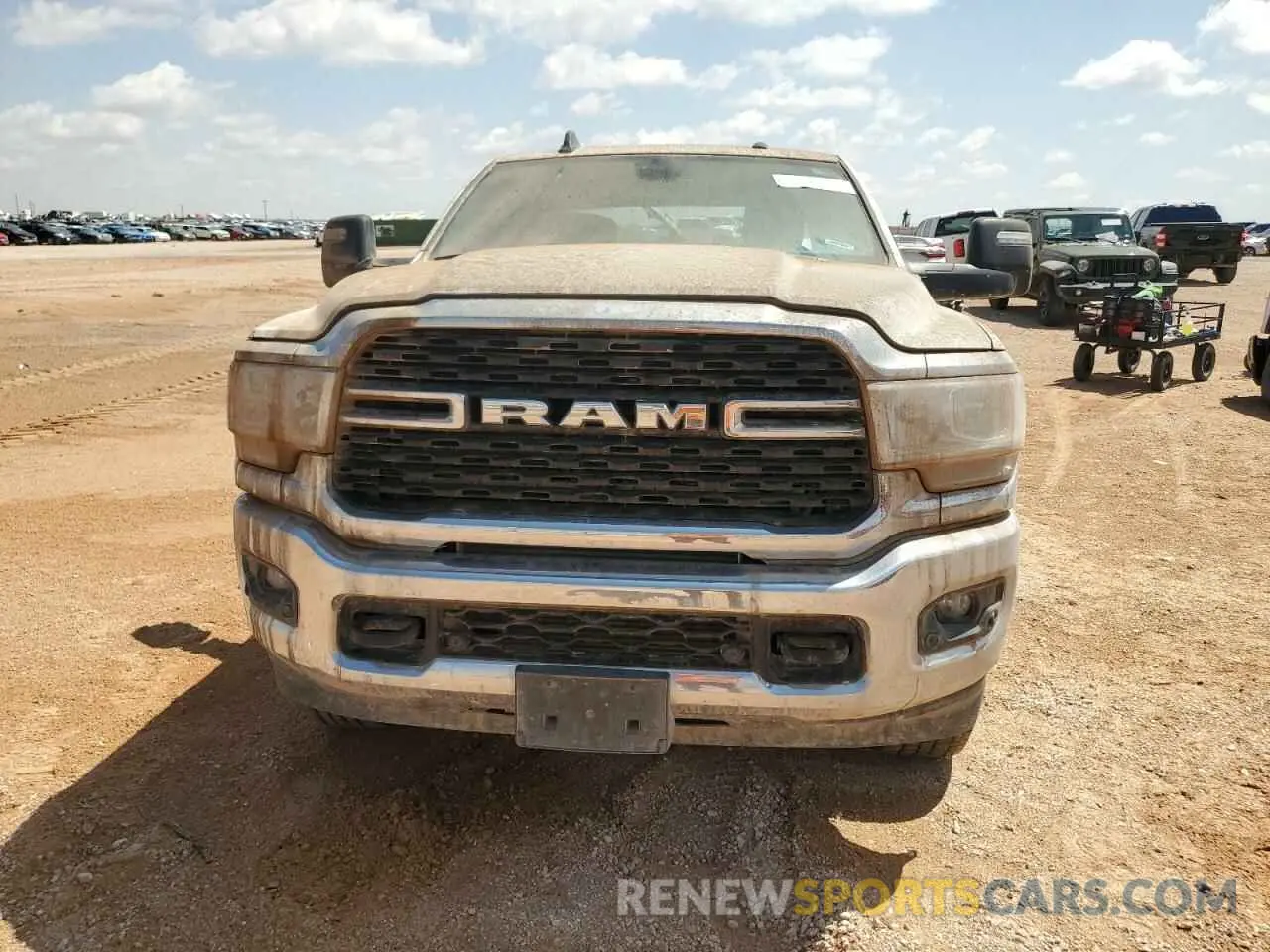 5 fotografías del automóvil dañado 3C6UR5DL6RG106266 RAM 2500 2024