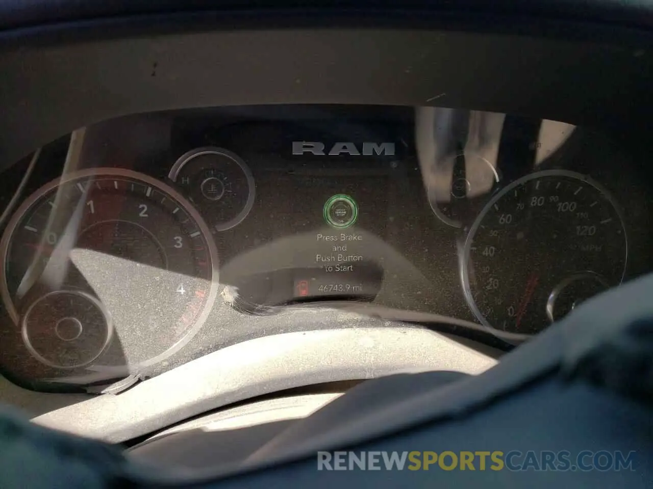 9 fotografías del automóvil dañado 3C6UR5DL6RG156245 RAM 2500 2024