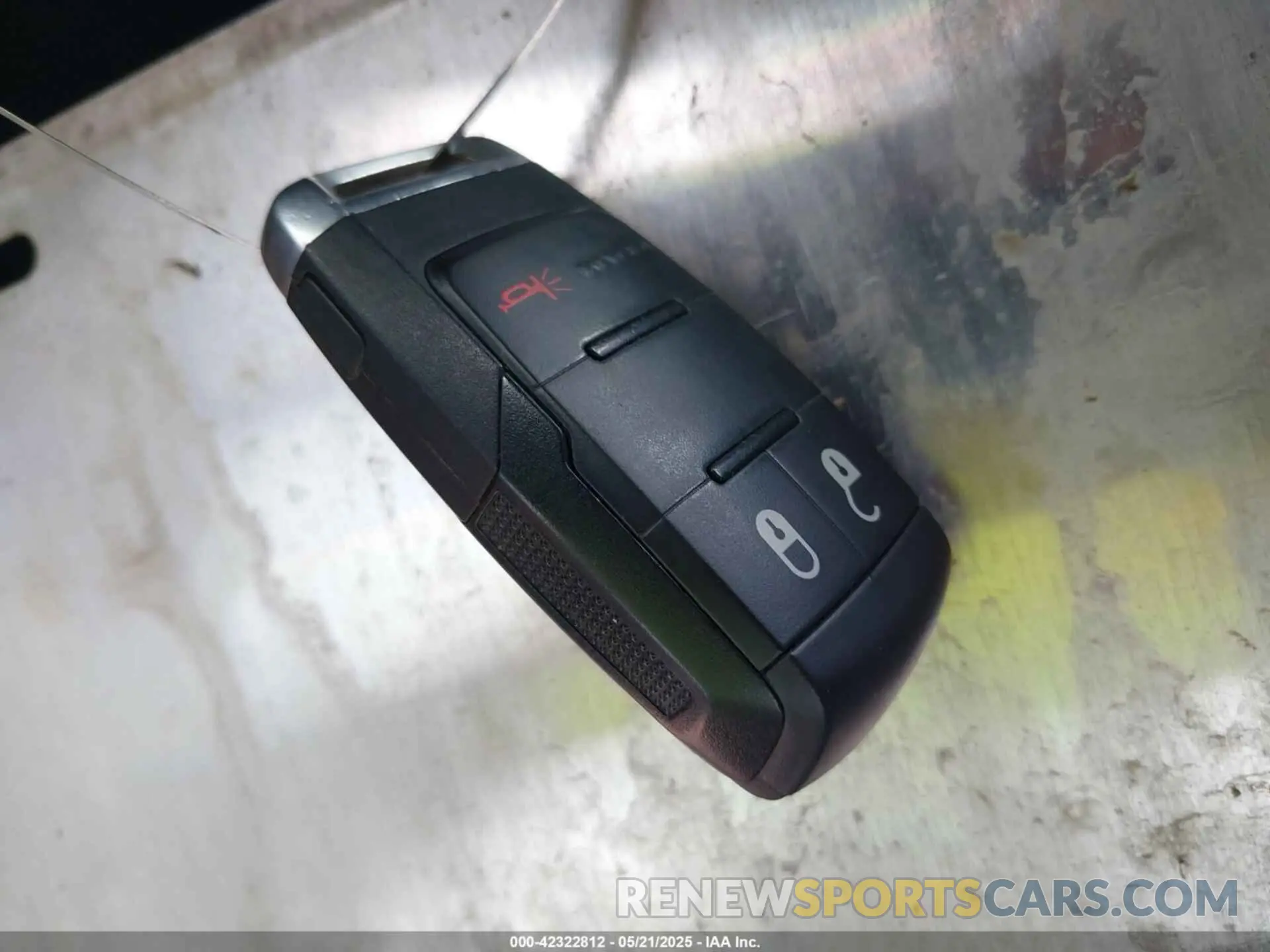 11 fotografías del automóvil dañado 3C6UR5DL6RG157864 RAM 2500 2024