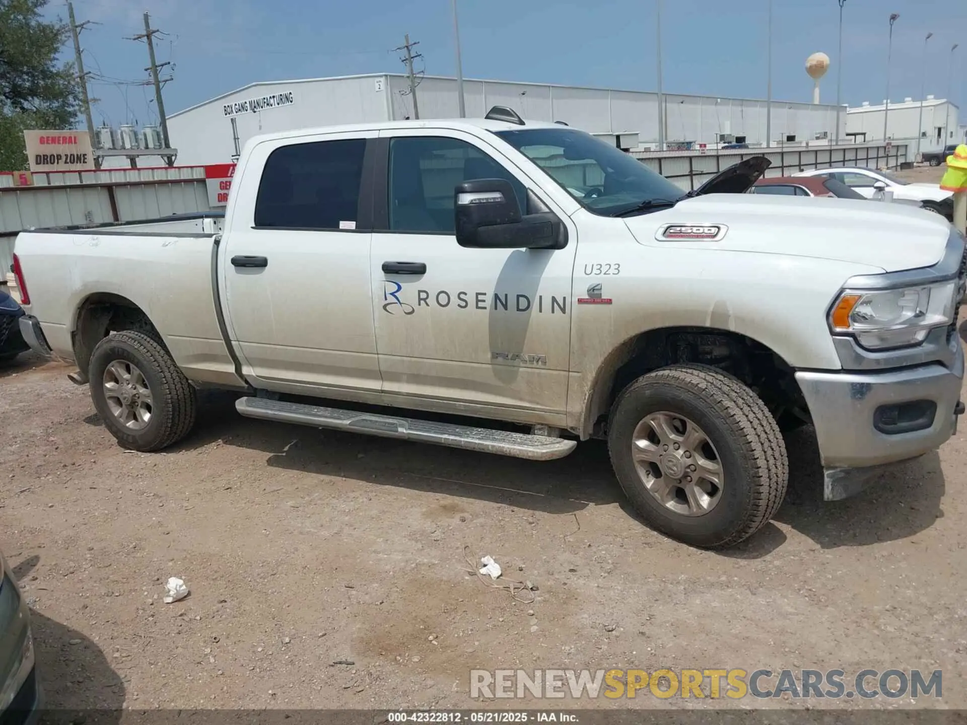 13 fotografías del automóvil dañado 3C6UR5DL6RG157864 RAM 2500 2024