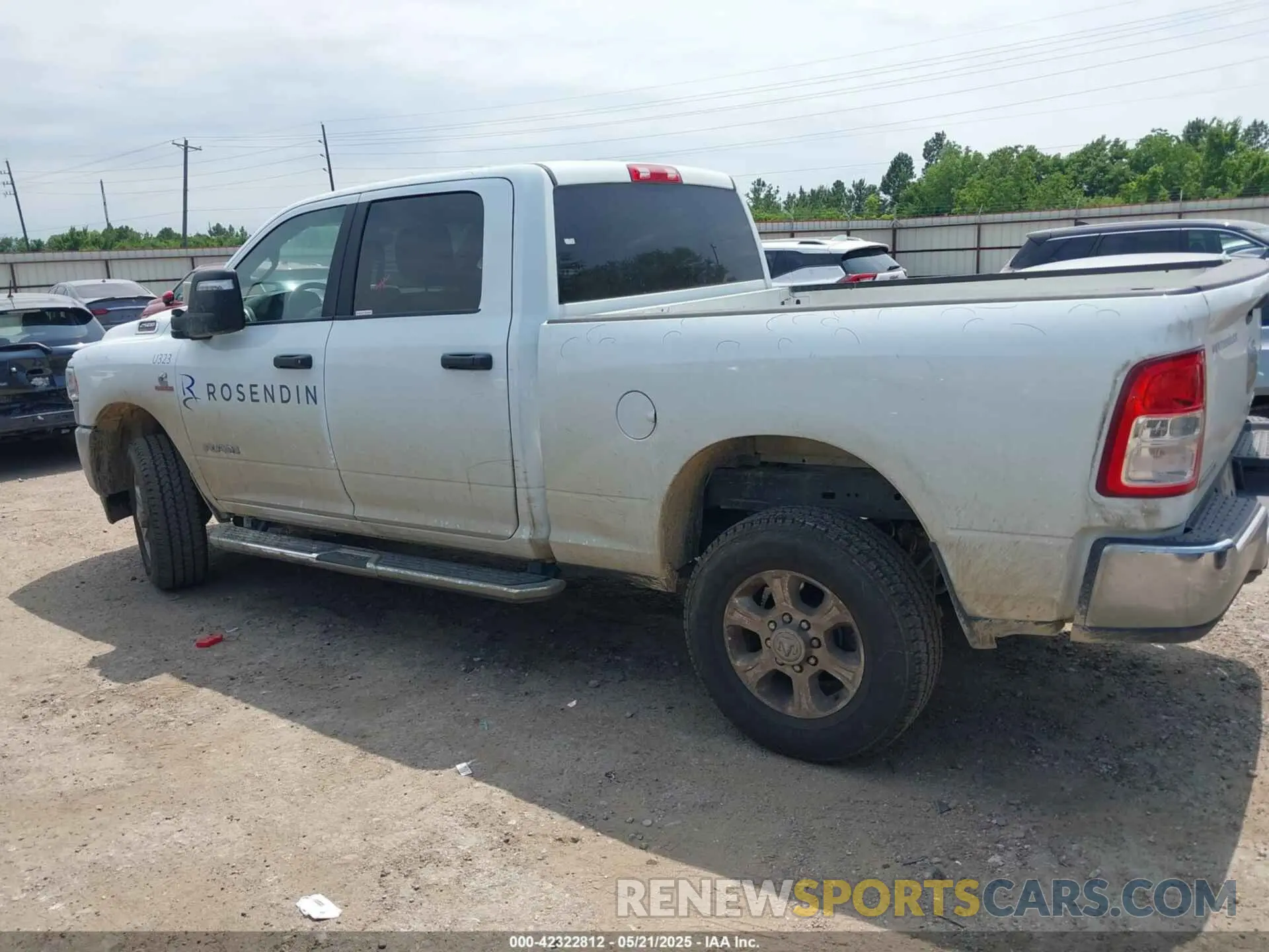 14 fotografías del automóvil dañado 3C6UR5DL6RG157864 RAM 2500 2024