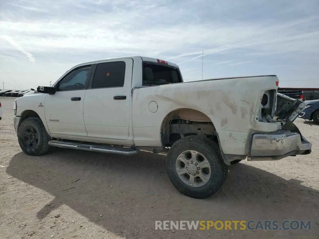 2 fotografías del automóvil dañado 3C6UR5DL7RG105949 RAM 2500 2024