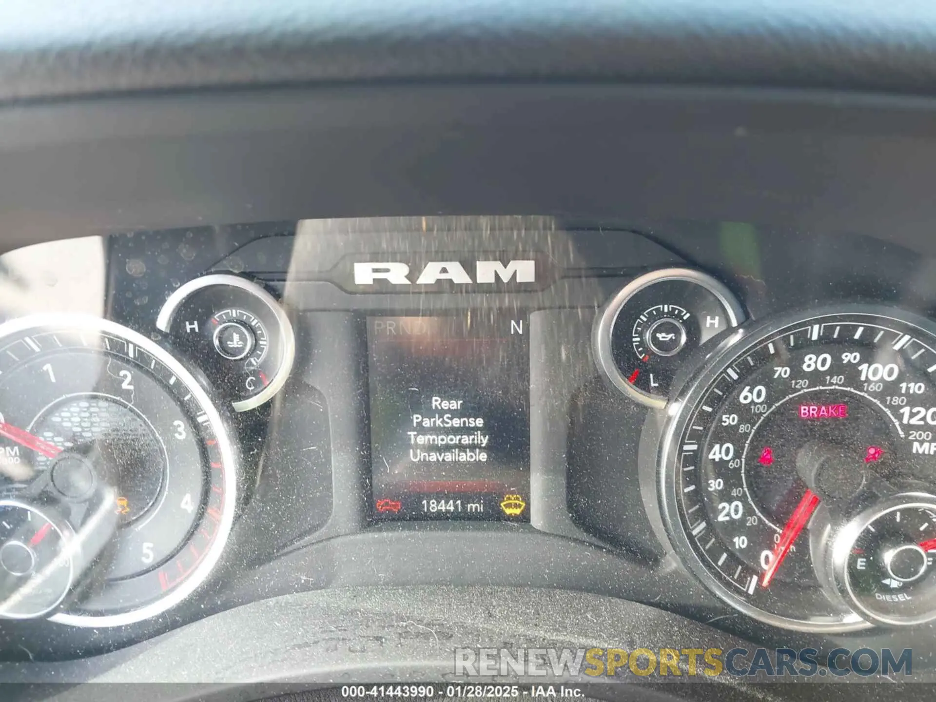 7 fotografías del automóvil dañado 3C6UR5DL7RG144685 RAM 2500 2024