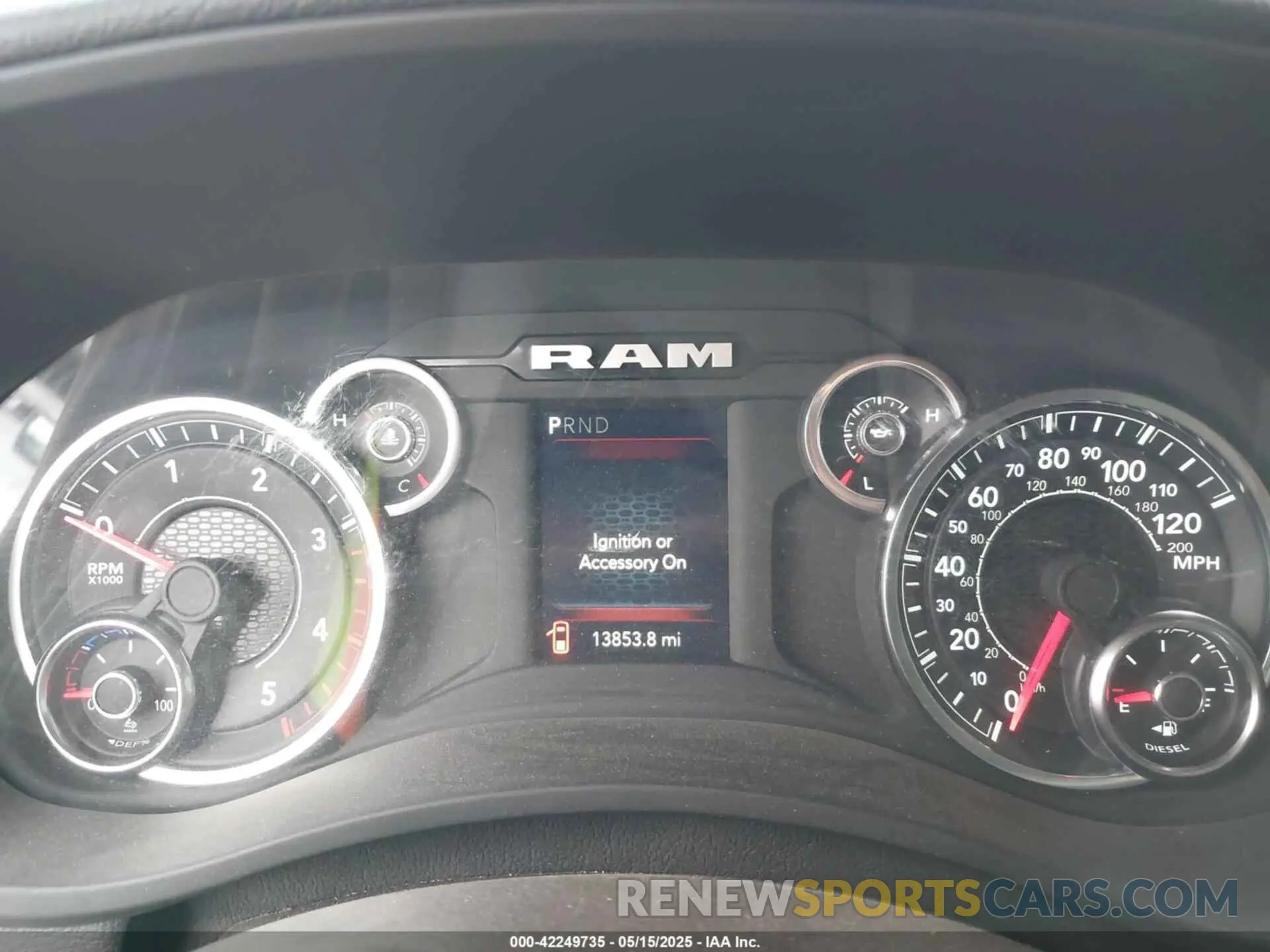 7 fotografías del automóvil dañado 3C6UR5DL8RG233858 RAM 2500 2024