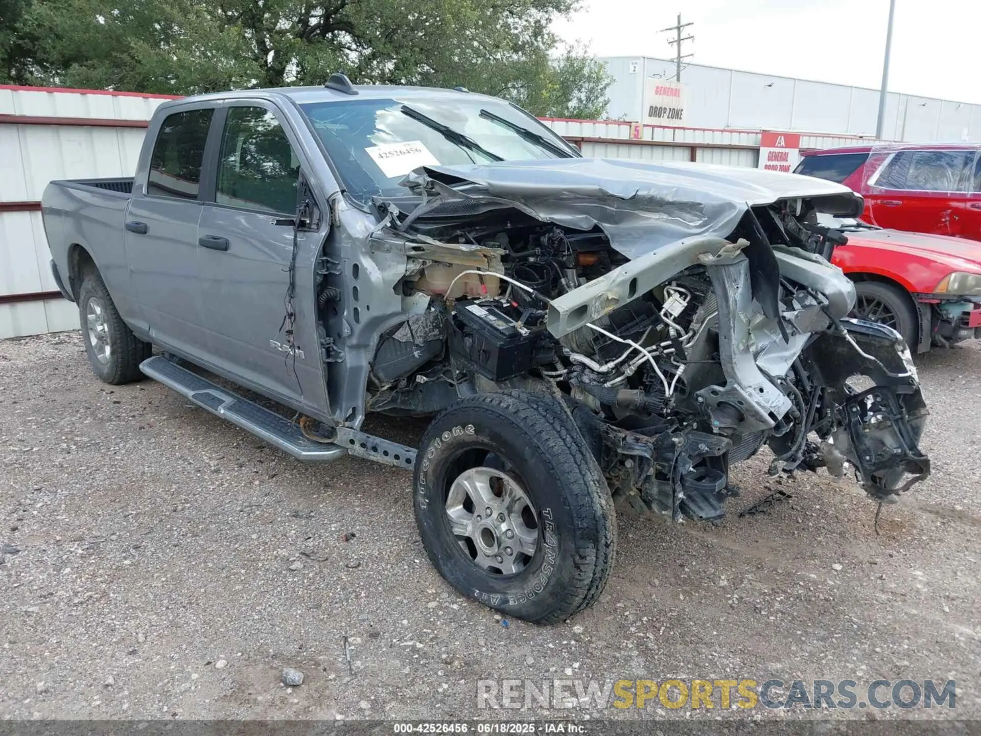 1 fotografías del automóvil dañado 3C6UR5DL8RG343566 RAM 2500 2024
